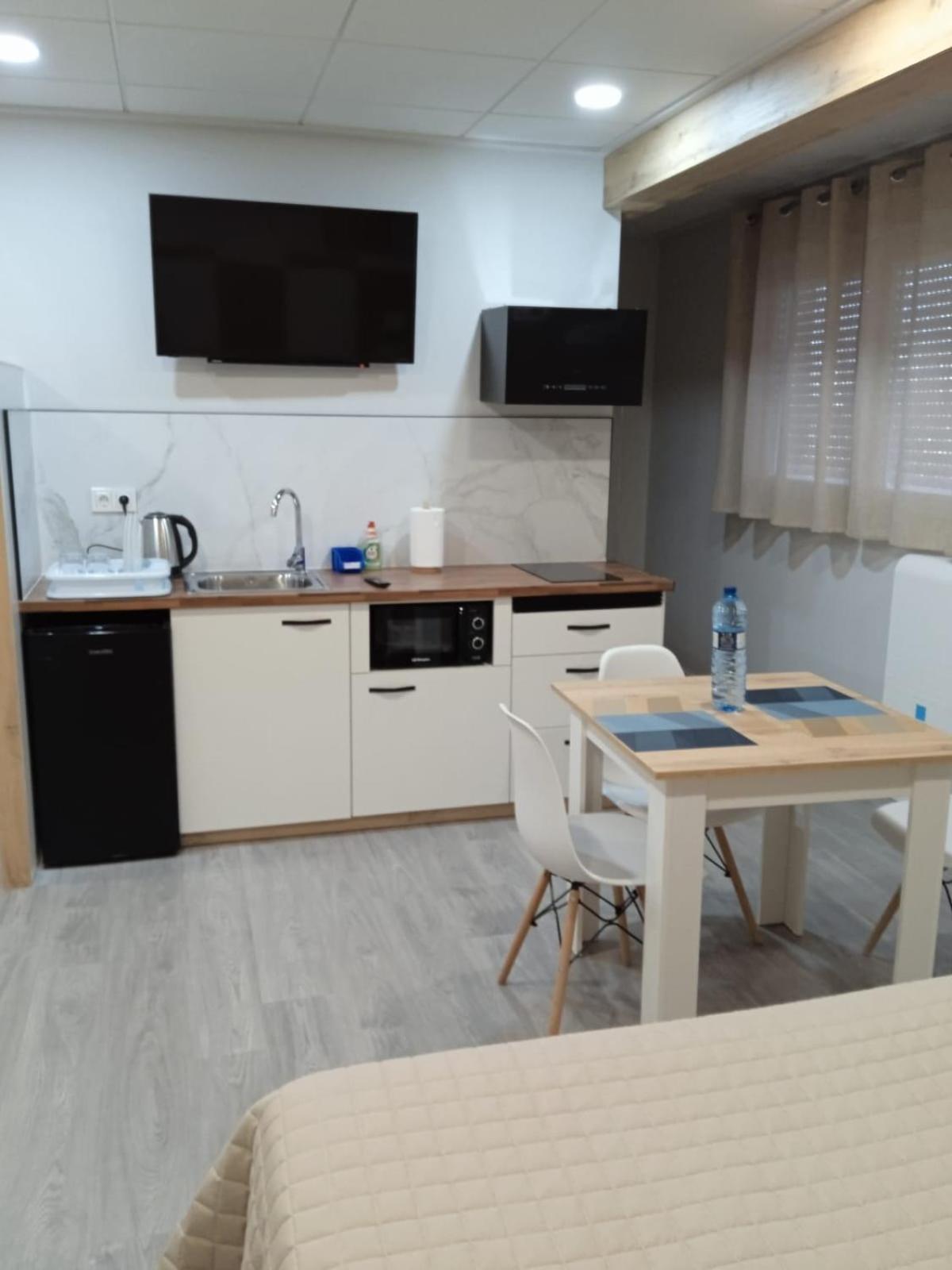 Hostal La Morenica Villena Zewnętrze zdjęcie